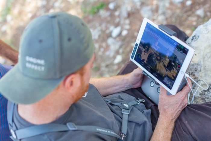 Cadreur pour Vues aériennes par drone en Lubéron