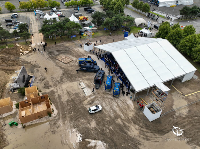 prise de vue aérienne Eurosatory Paris 2024 de la gendarmerie mobile